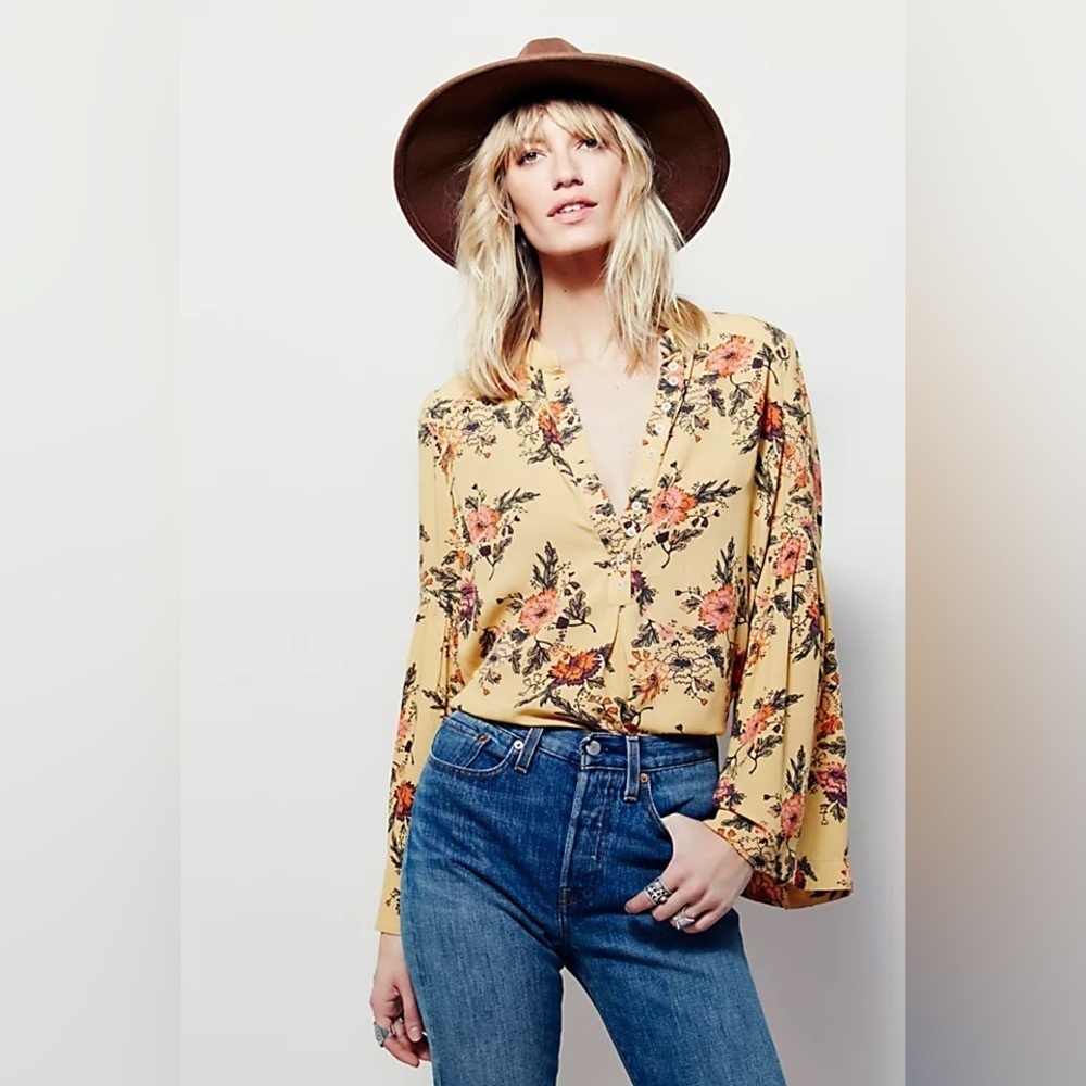 ‼️RARE‼️🎸FREE PEOPLE🎸🔥NWOT🔥Easy Girl Printed Top—XS